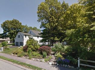 3 Bristol Ln, East Walpole, MA 02032