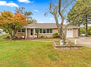 4805 South 39th STREET, Greenfield, WI 53221