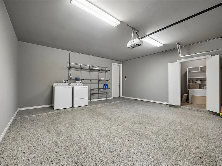 6906 Sewanee St — Photo 28