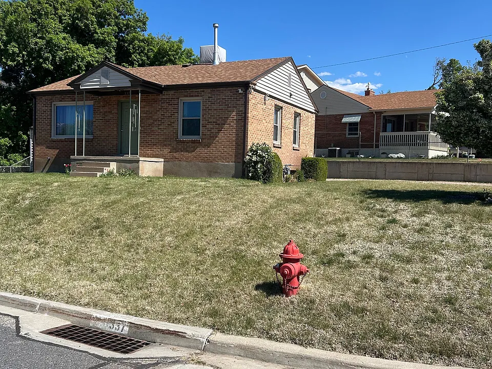 337 W Highland Dr