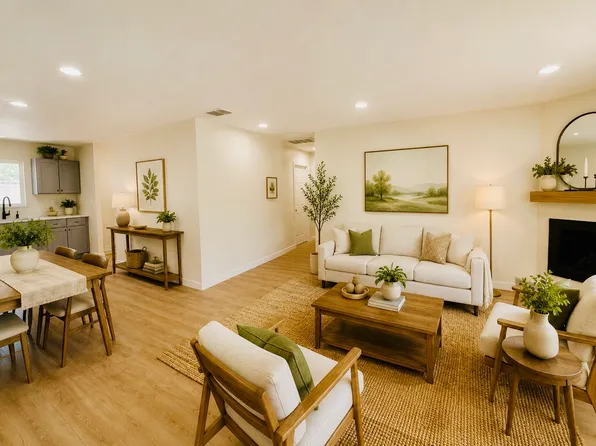 2891 Canyon Crest Dr APT 53, Riverside, CA 92507