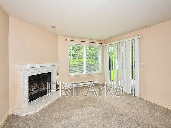 3rd image of 11309 NE 128th St APT F102