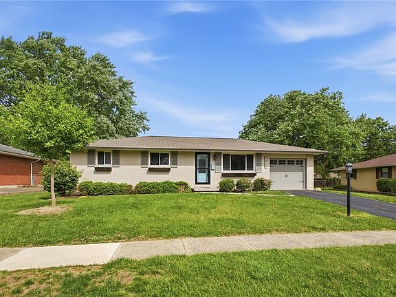 2nd image of 1015 Romanus Dr