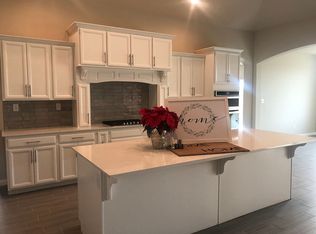 7021 Cattail Creek Way, Bakersfield, CA 93311