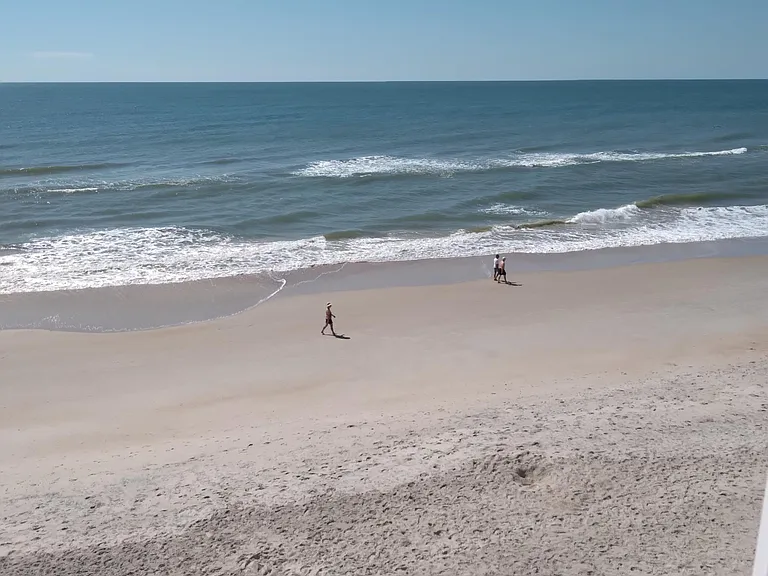 Why fight for a spot on a crowded beach when you can enjoy this?
