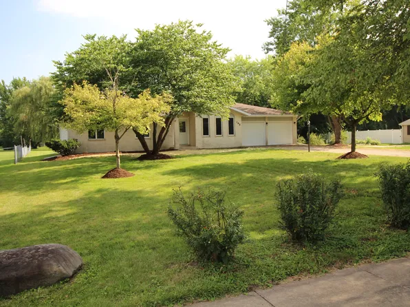 265 E 1st St, Braidwood, IL 60408