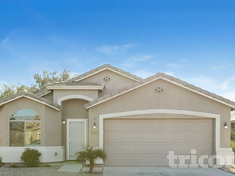 45539 W Sky Ln — Photo 1