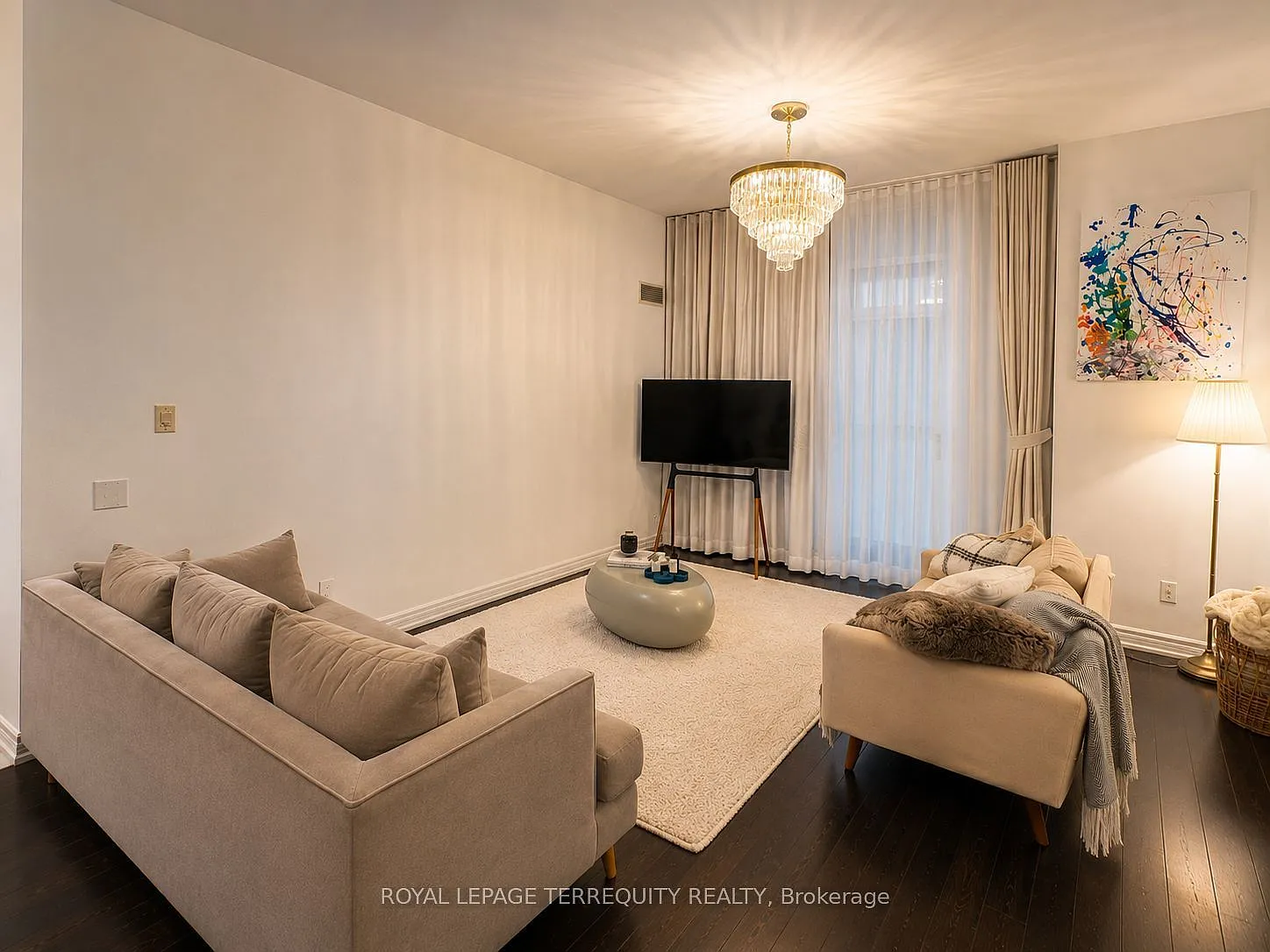 2 bed, $3,500 — Photo 1