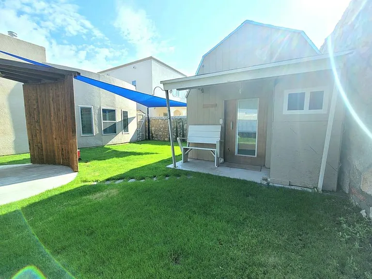 7852 Enchanted View Dr — Photo 22