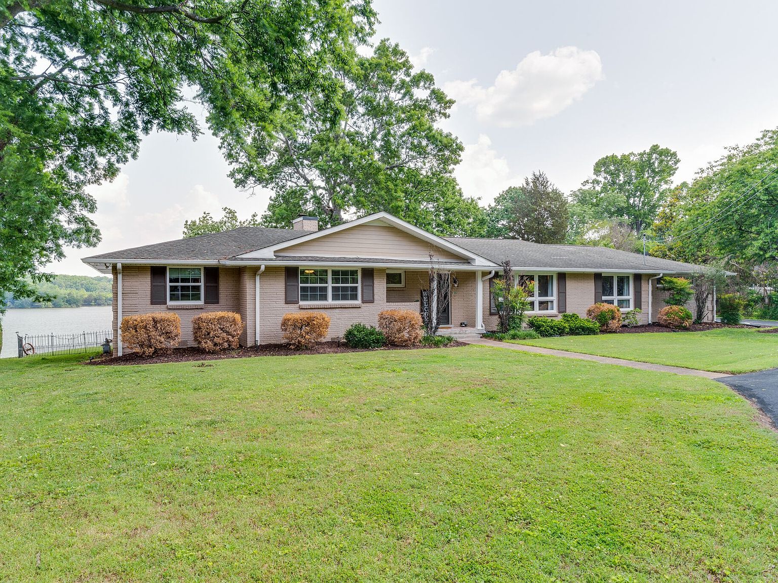 280 Bluegrass Dr, Hendersonville, TN 37075 Zillow