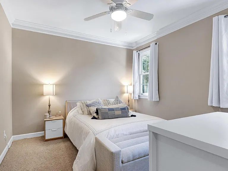 2711 Ashland Dr — Photo 21