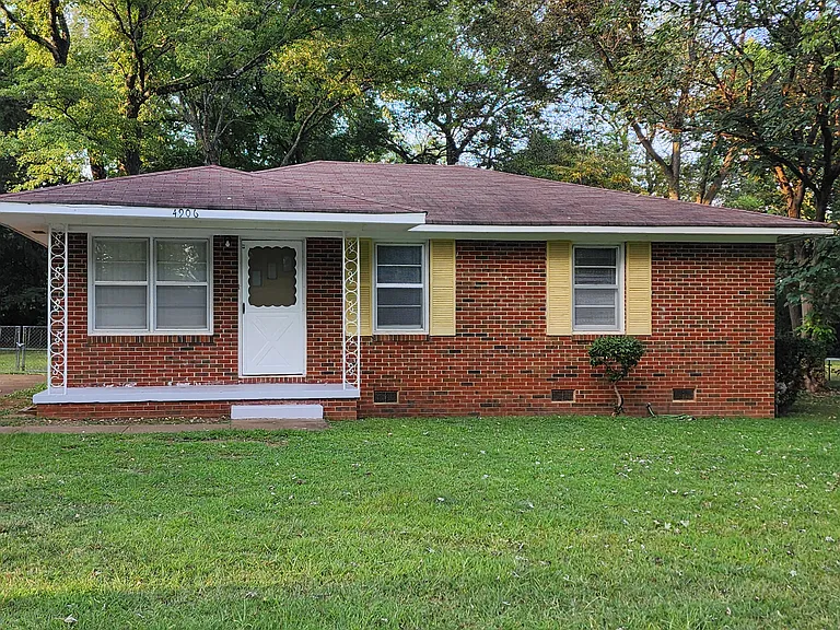4906 Roebuck Rd NW — Photo 1