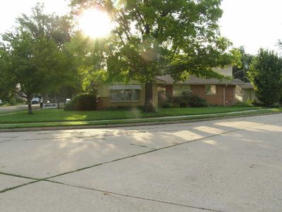 359 Sunset Dr, Salina, KS, 67401
