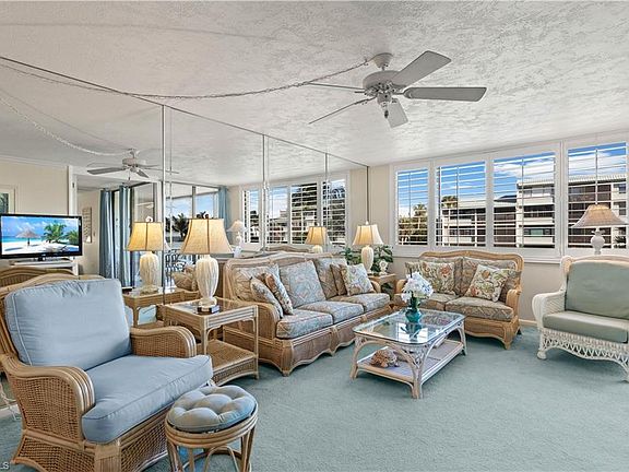 5th image of 979 E Gulf Dr Unit 222