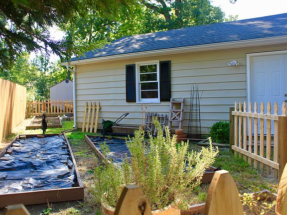 5th image of 45780 Spruce Dr