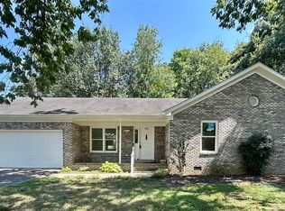 2918 Edward Dr, Bowling Green, KY 42104
