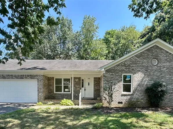 2918 Edward Dr, Bowling Green, KY 42104