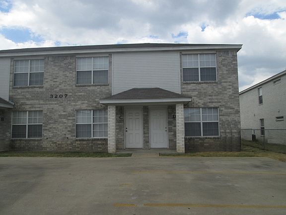 2nd image of 3207 Hereford Ln APT C