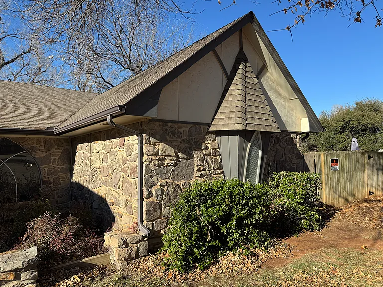 617 John F Kroutil Dr — Photo 3