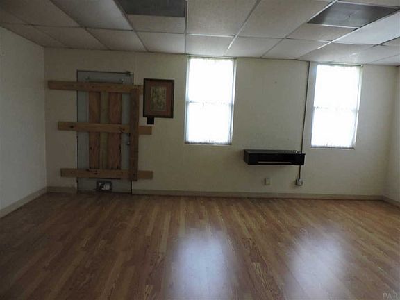 2nd image of 701 N S St