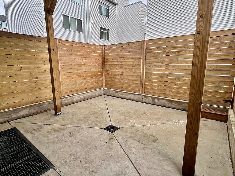 315 W Berks St #1 — Photo 15