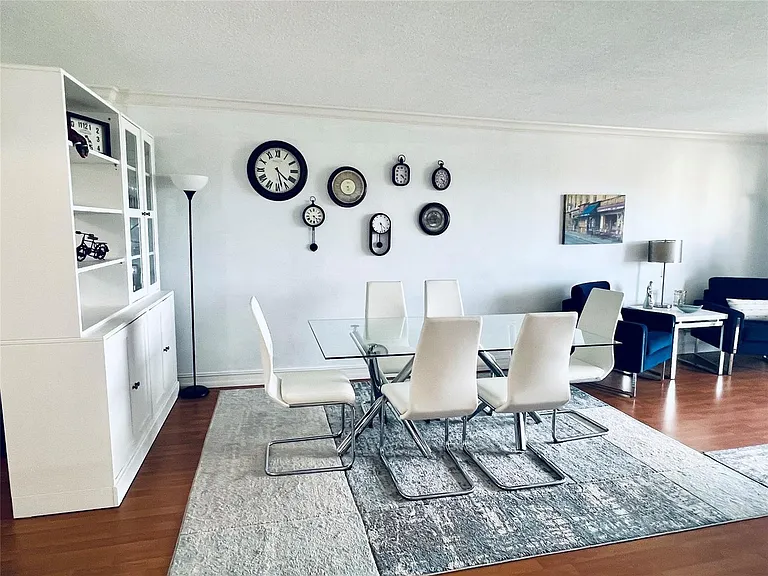 800 NE 195th St #605 — Photo 10