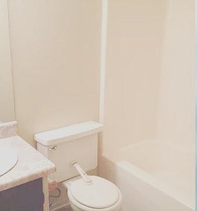 2nd image of 32 Stoneybrook Ln APT 10