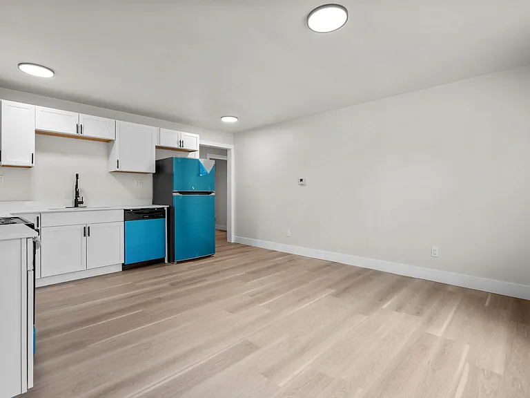 4043 Crest Dr #4041 — Photo 3