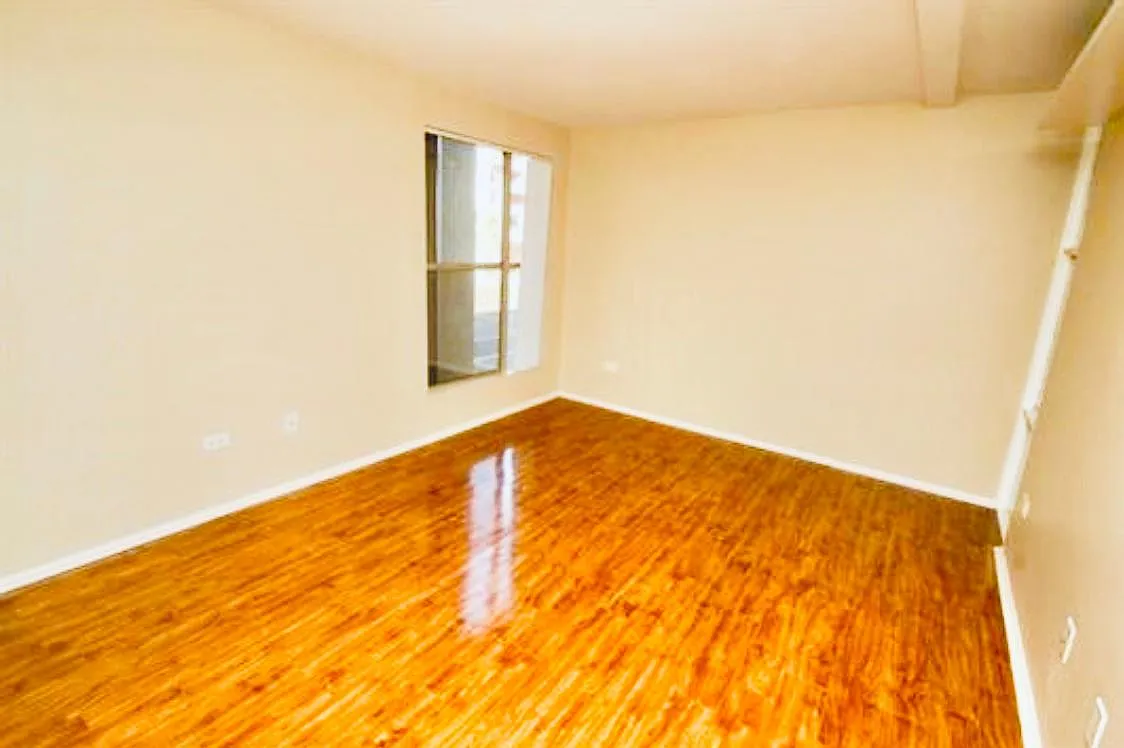 1 bed, 750 sqft, $2,299 — Photo 3