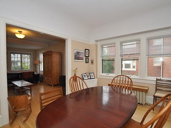 4th image of 3313 N Summit Ave #3315