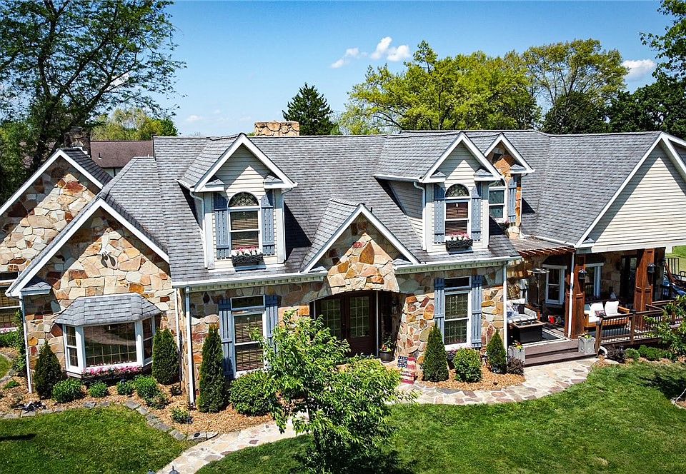 1st image of 203 Oliver Dr