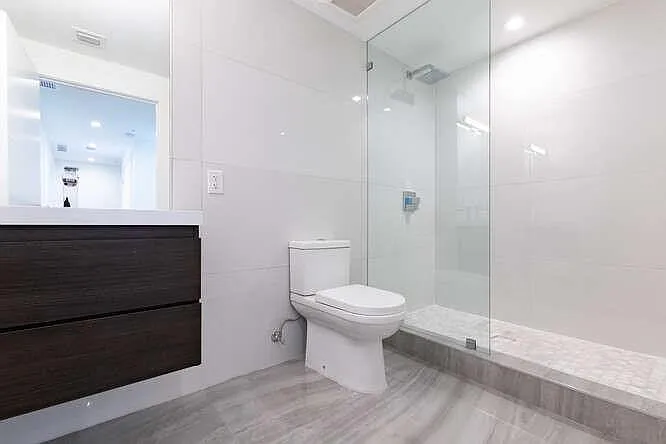 700 NE 14th Ave #206 — Photo 36
