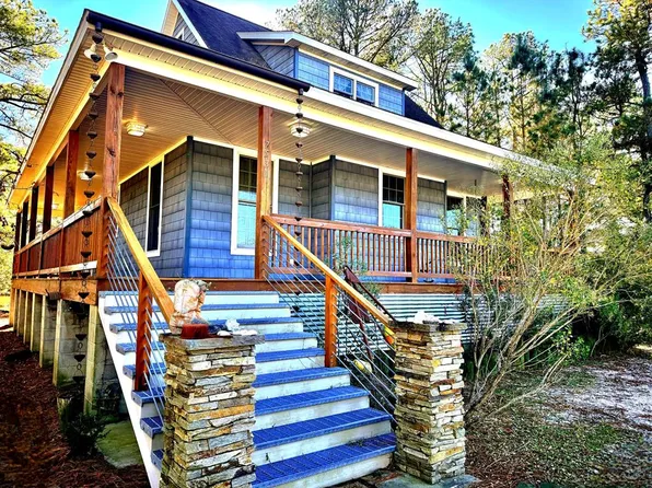 7531 Doe Bay Ln, Chincoteague, VA 23336