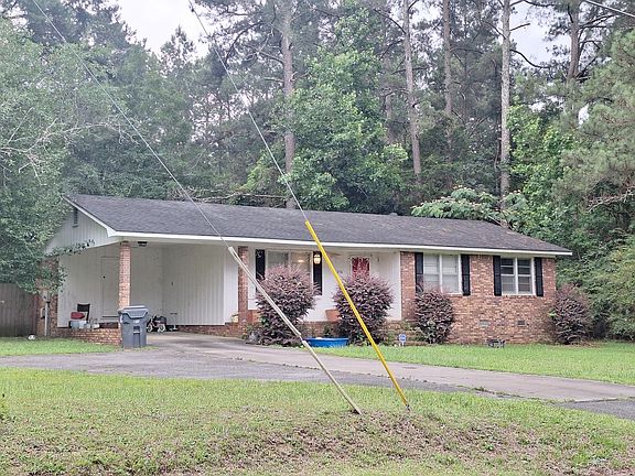 3rd image of 256 Crest Dr