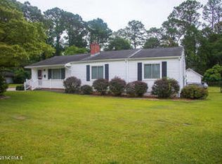 109 Fairview St, Havelock, NC 28532