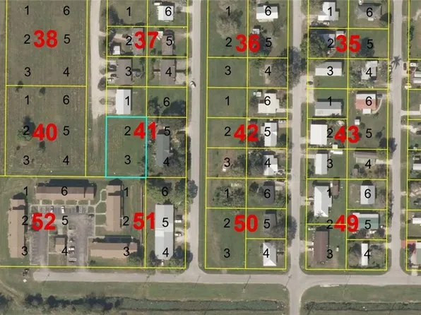 209 Elderberry Ave, Moore Haven, FL 33471