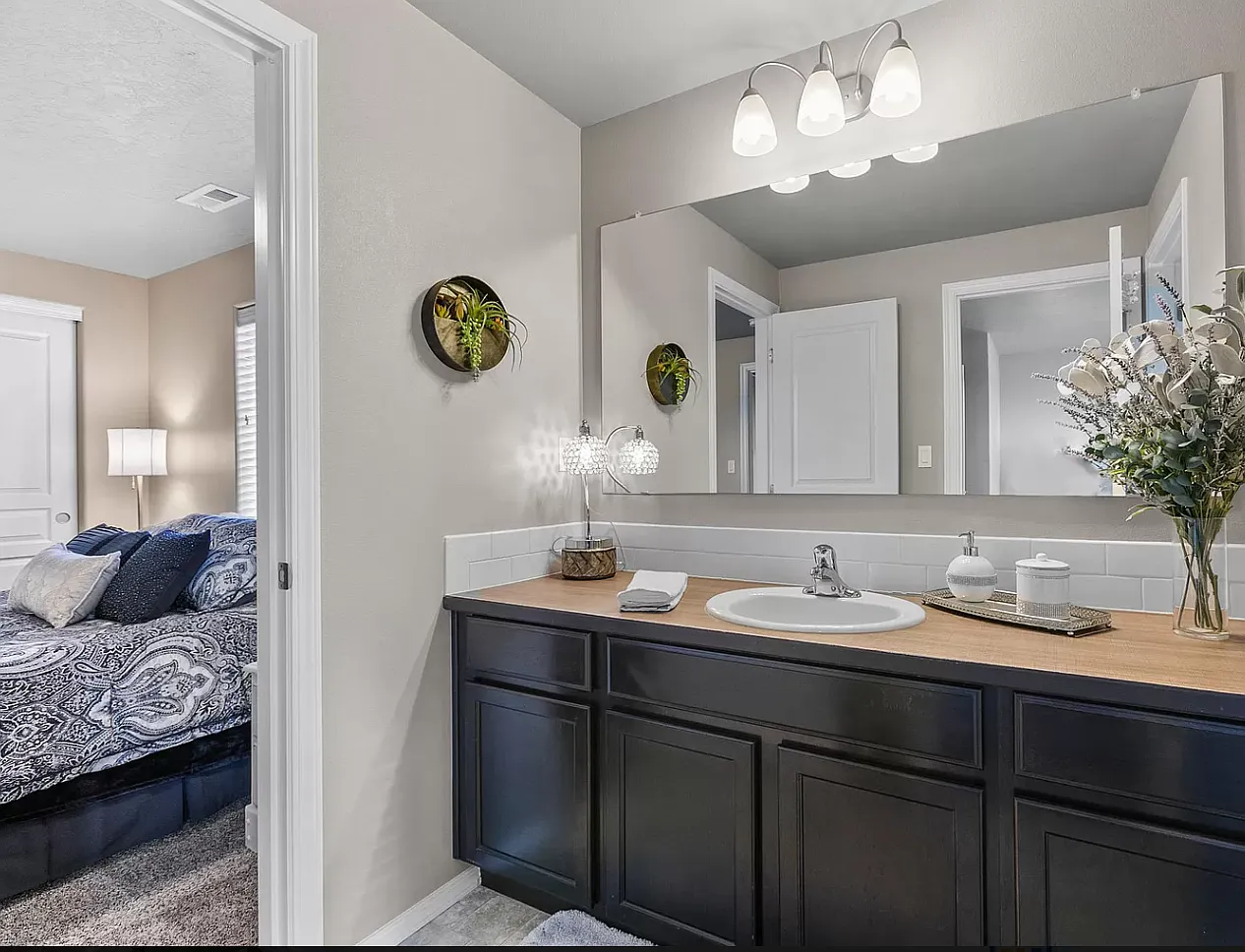 21162 Darnel Ave — Photo 3