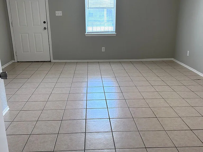 2308 W Elisa Ln #7 — Photo 6