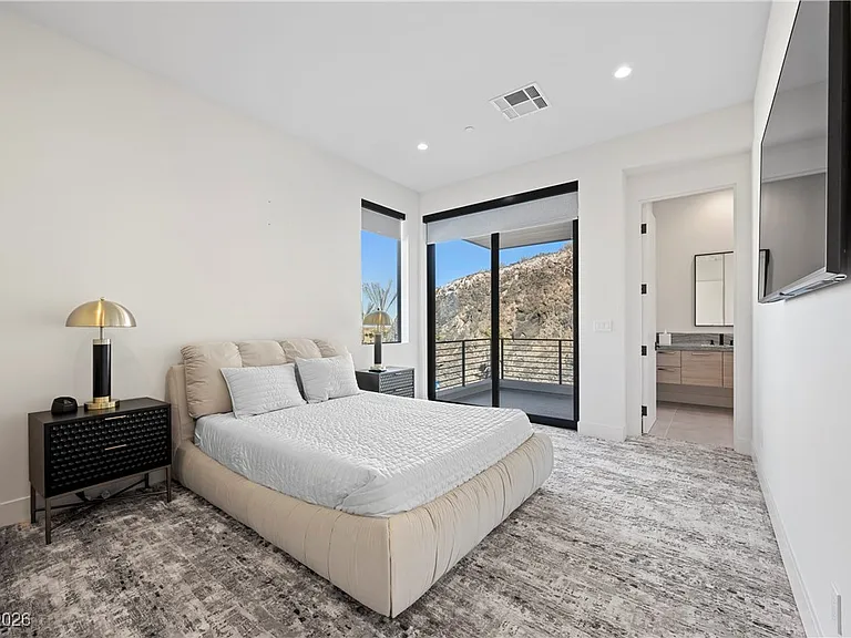 577 Overlook Rim Dr — Photo 11