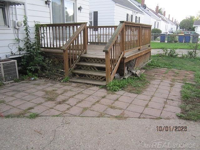 21825 David Ave, photo 12