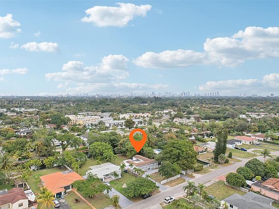2nd image of 299 S Biscayne River Dr