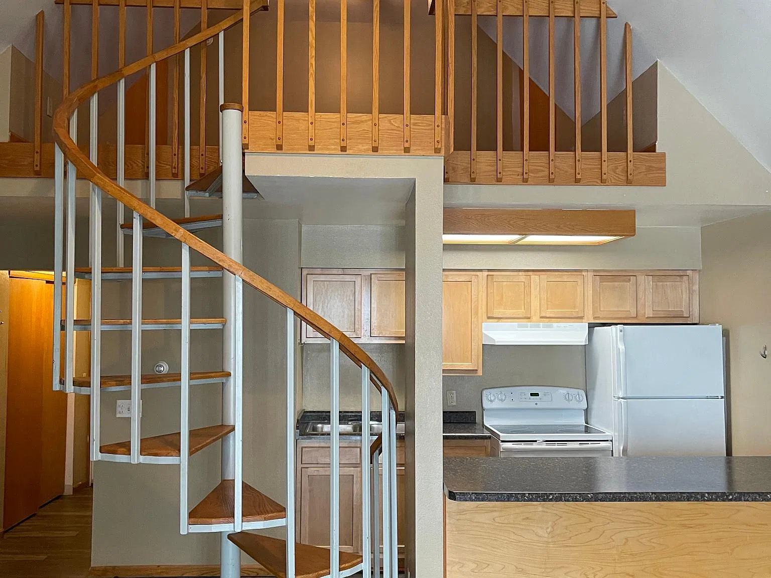 1 bed, 100 sqft, $1,135 — Photo 2