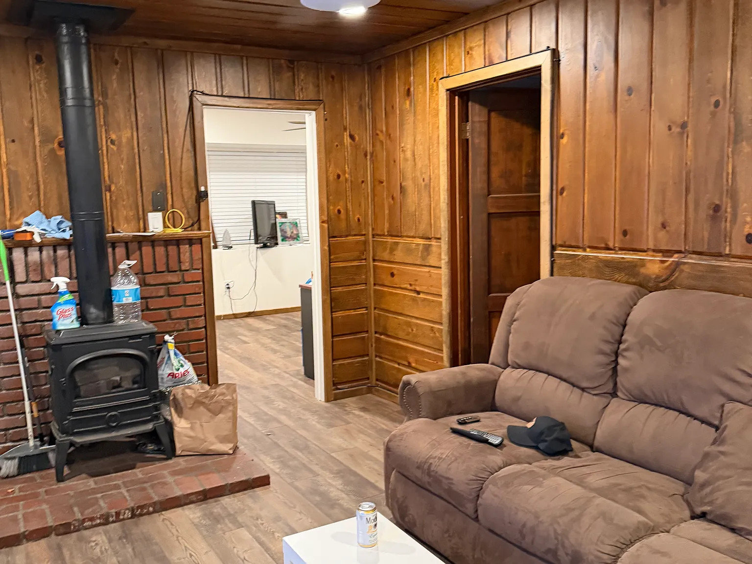 3 bed, 1100 sqft, $2,550 — Photo 2