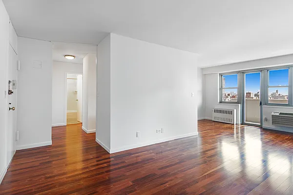 Rented by Oxford Property Group | media 4