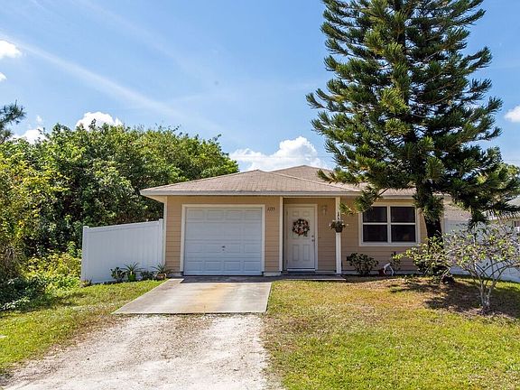 Home For Sale In Oslo Park