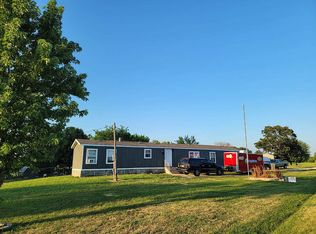 2730 Woolery Dr, Thayer, KS 66776