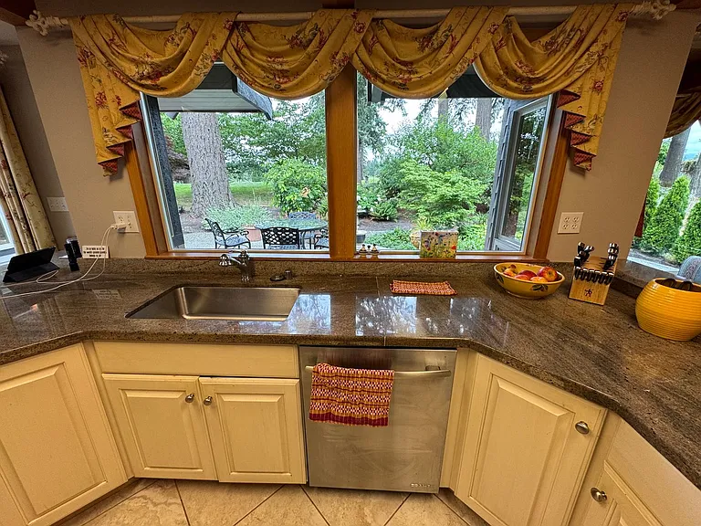 16459 Fairway Dr — Photo 13