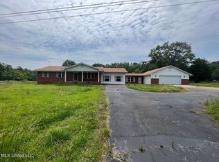 5660 Highway 43, Camden, MS 39045
