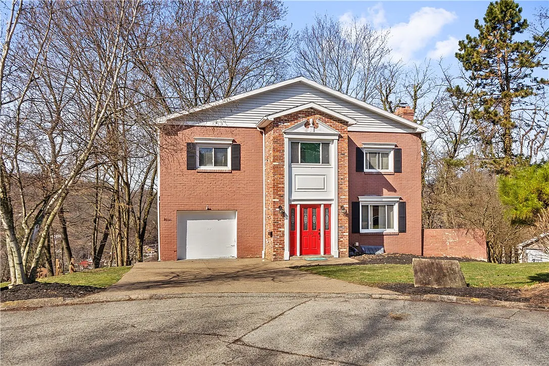 109 Harbeth Dr photo 1