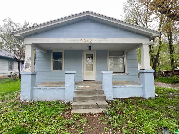 2913 W 5th St, Sioux City, IA 51103